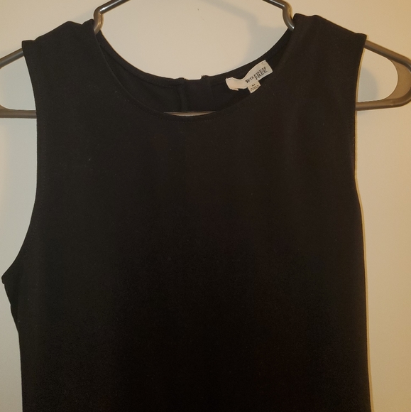 Aritzia Wilfred Black Top - Picture 12 of 12